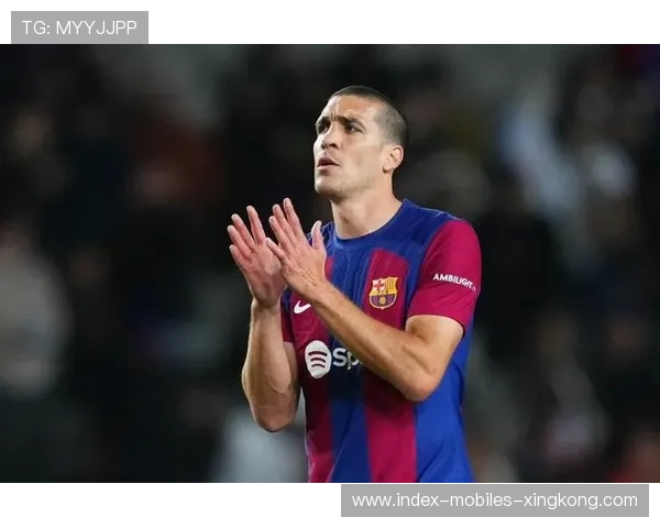 巴萨罗梅乌抢断干脆利落 巴萨罗梅乌抢断干脆利落